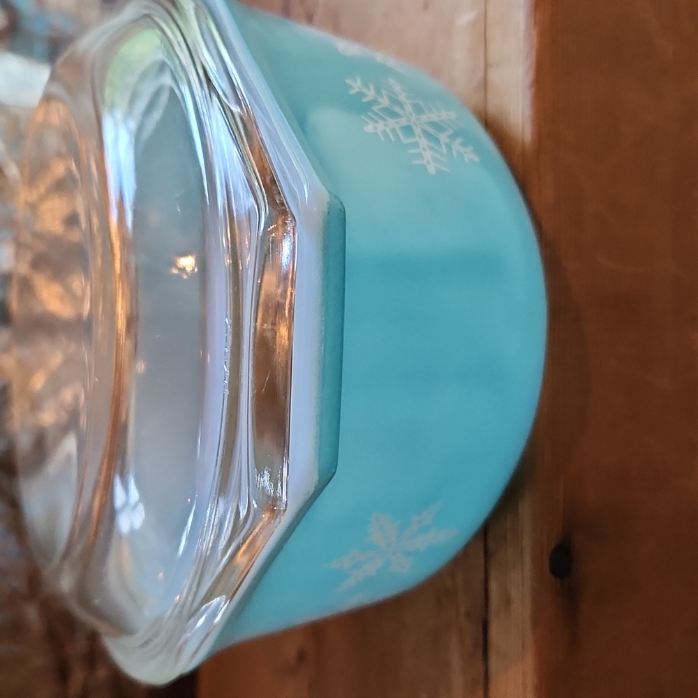Pyrex Vintage snowflake 043 1.5 QT casserole and lid - Picture 3 of 8